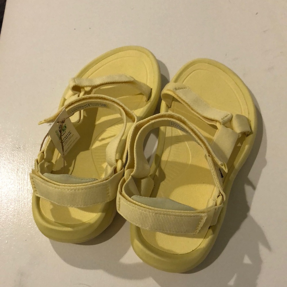 Teva Hurricane